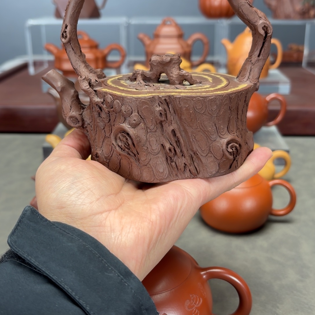 曾***牛茶壶紫砂树桩270CC紫泥