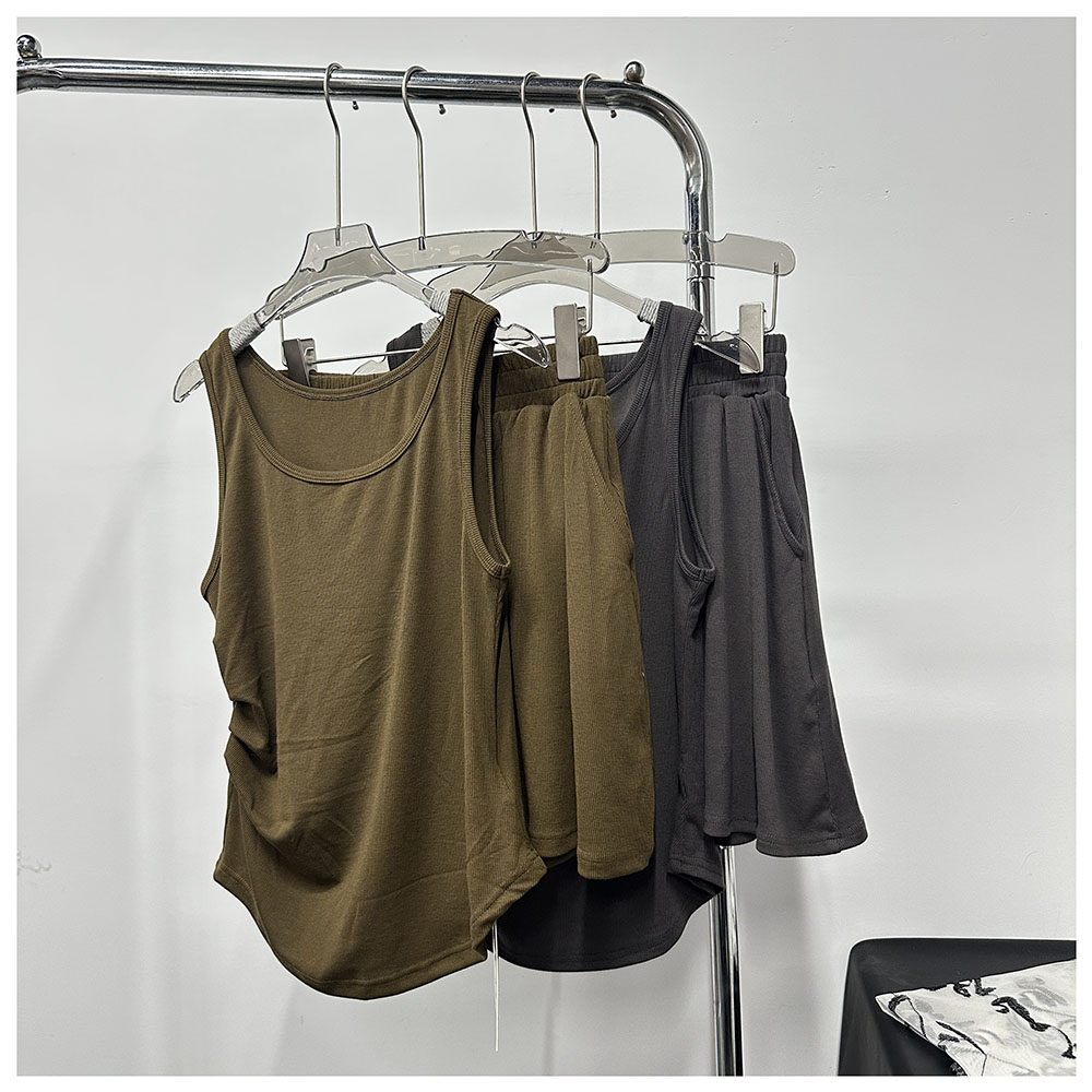 TZ020  夏季新款女士休闲宽松圆领背心松紧腰百搭短裤套装女