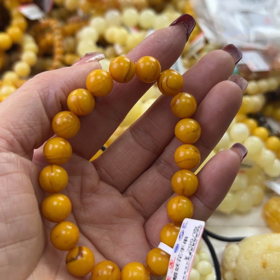 琥珀珠宝奇石未镶嵌