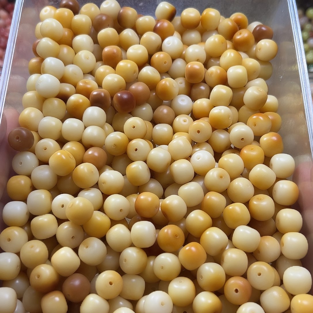 白玉菩提吊坠卡12炭烤馒头桶珠110颗