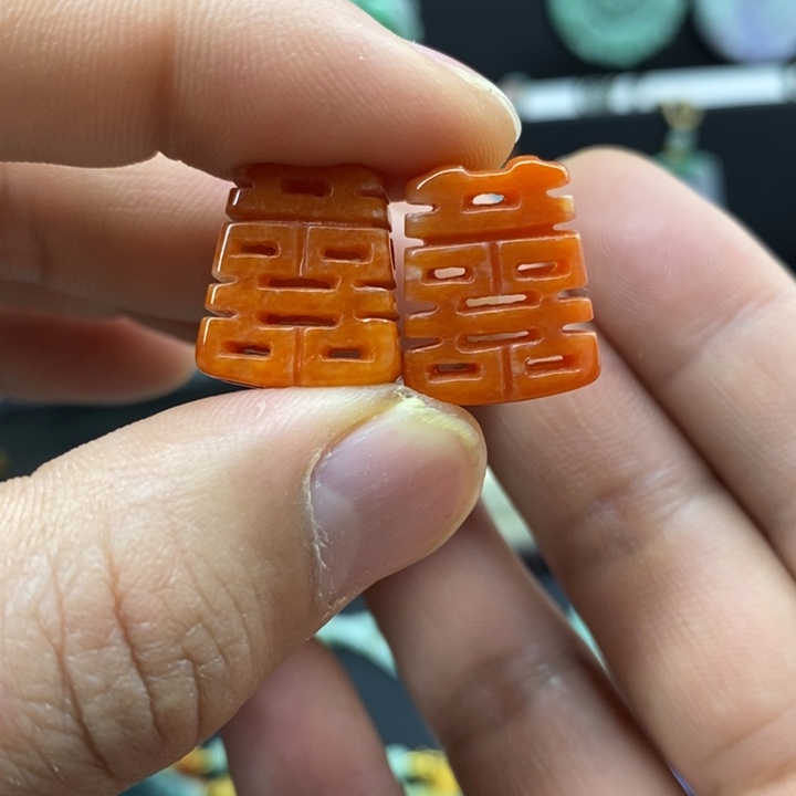 翡翠颈饰未镶嵌吊坠