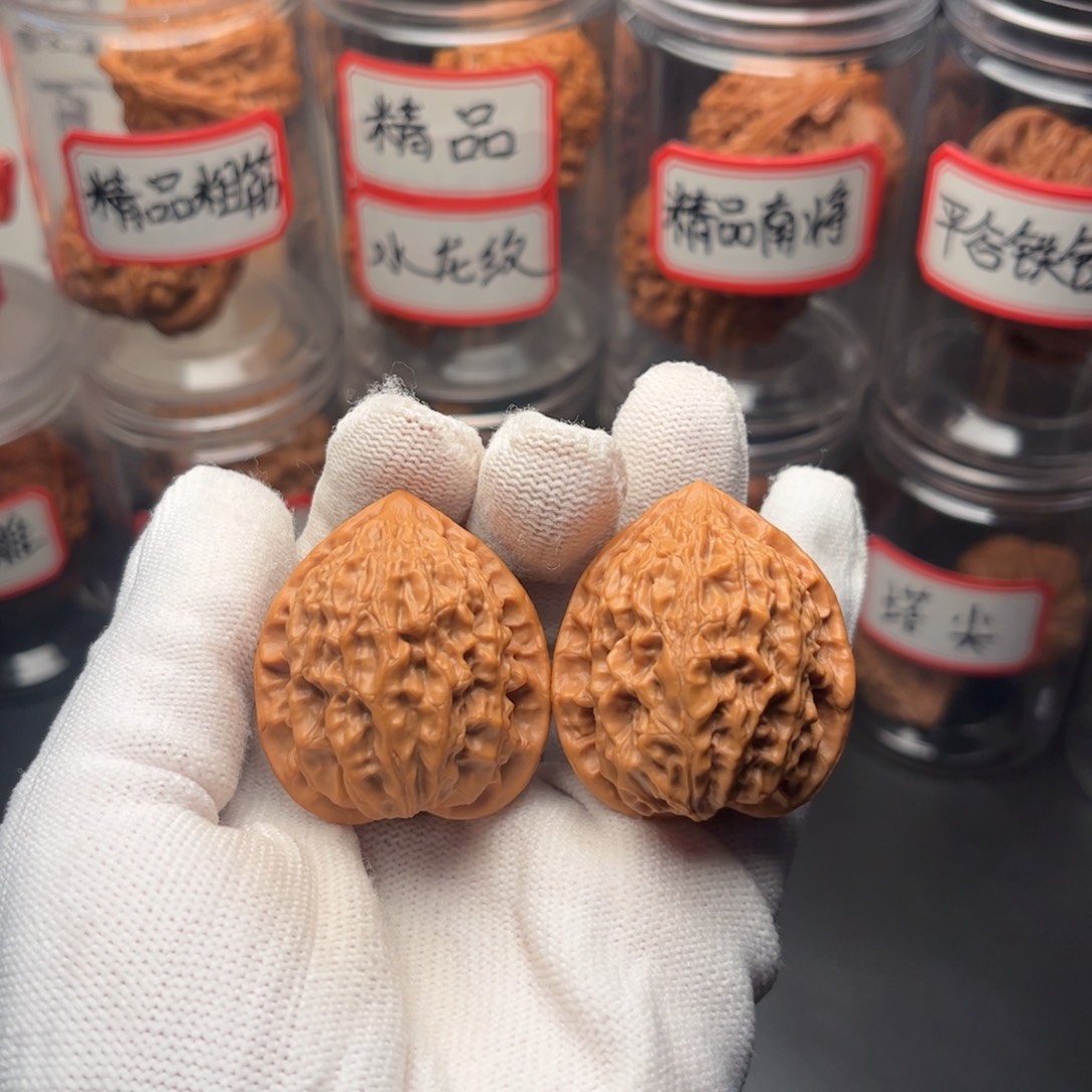 把件文玩核桃35.5小众金牛