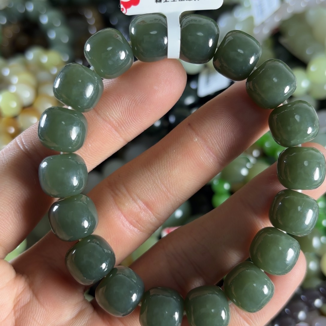 未镶嵌和田玉手链25