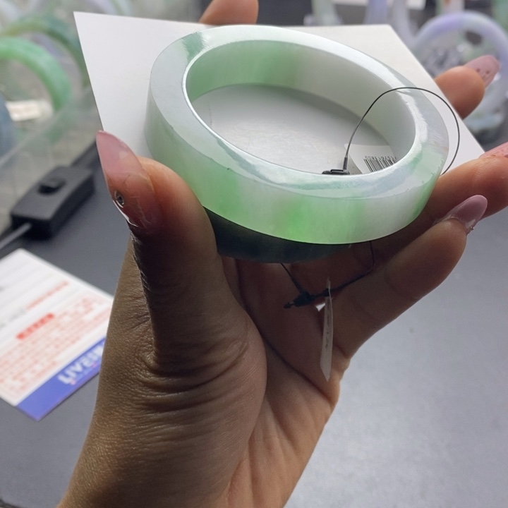 定制翡翠翡翠手镯未镶嵌