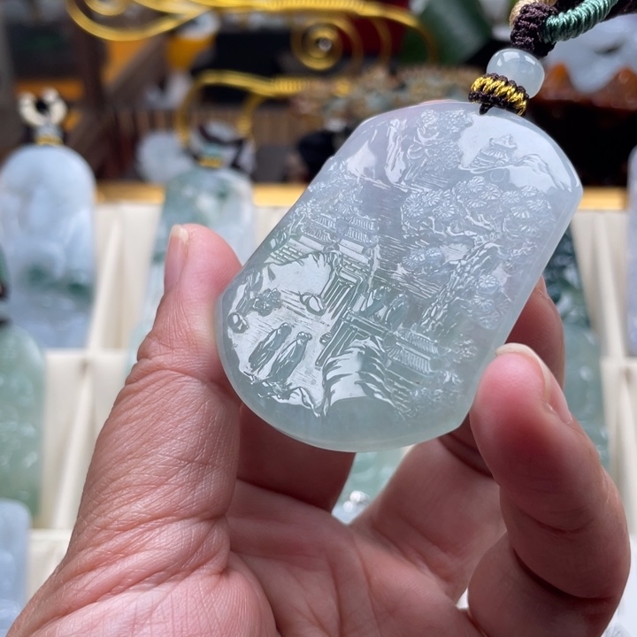 翡翠未镶嵌挂件玉