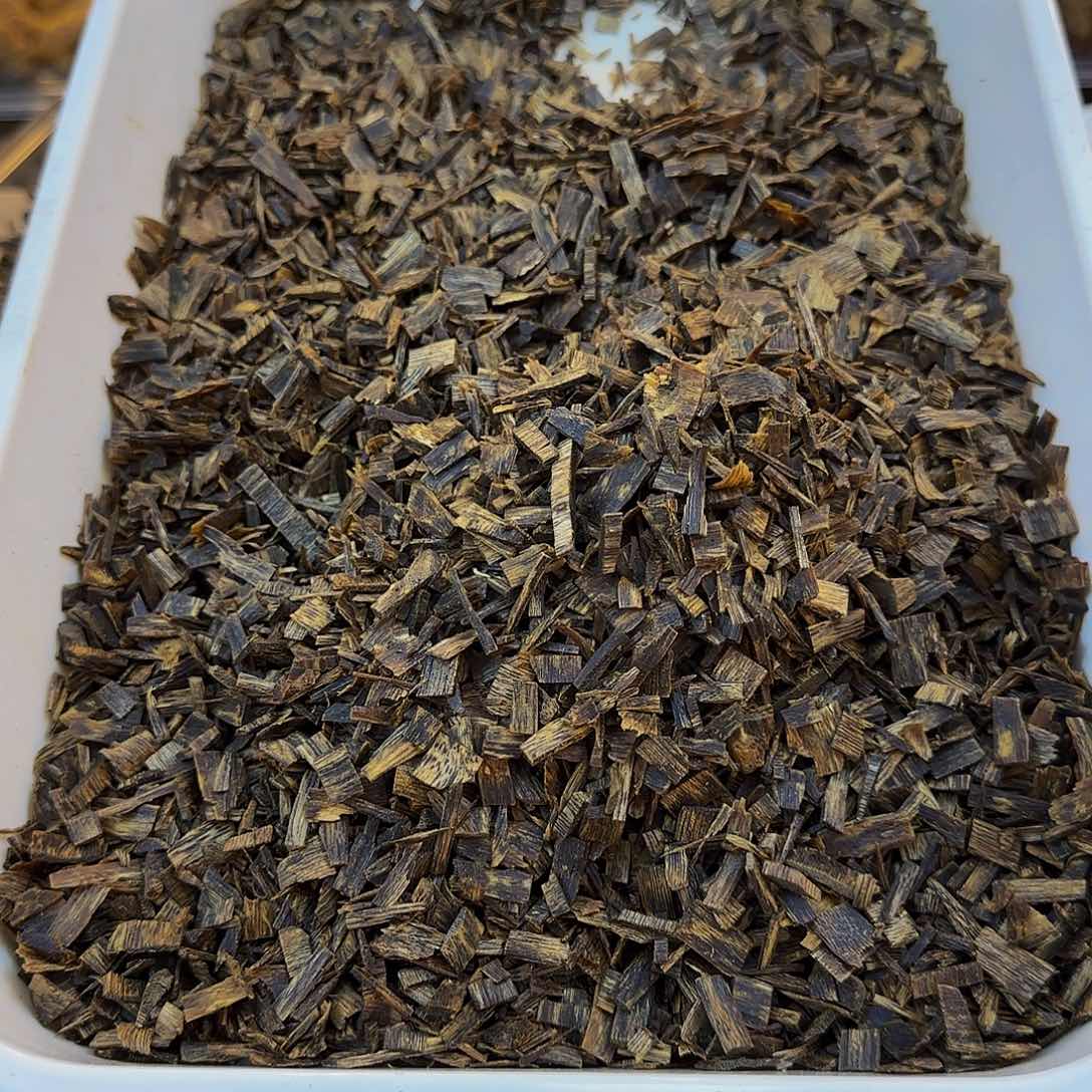 沉香沉香木制品海南张勺子沉水皮油碎料50克多样性发其一