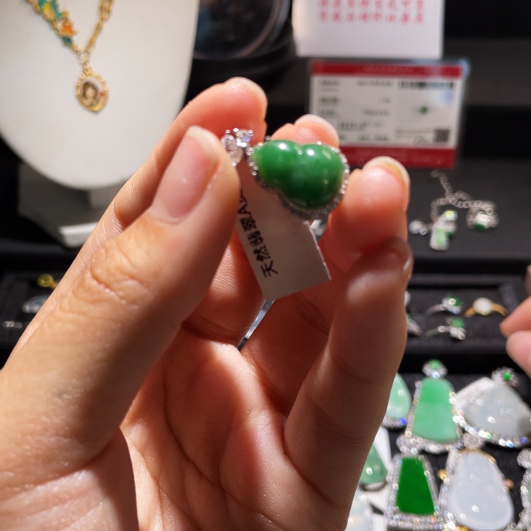 翡翠银S925镶嵌颈饰