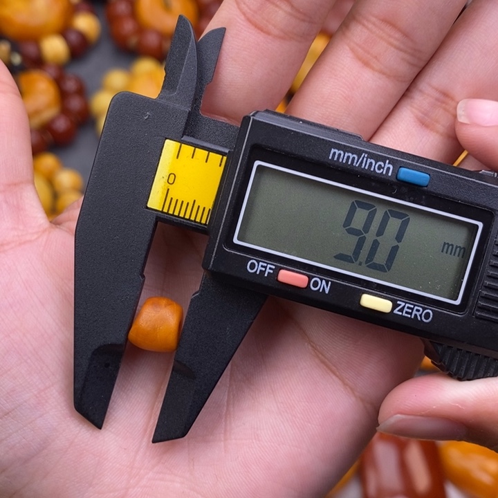 9***4琥珀未镶嵌裸石蜜蜡L