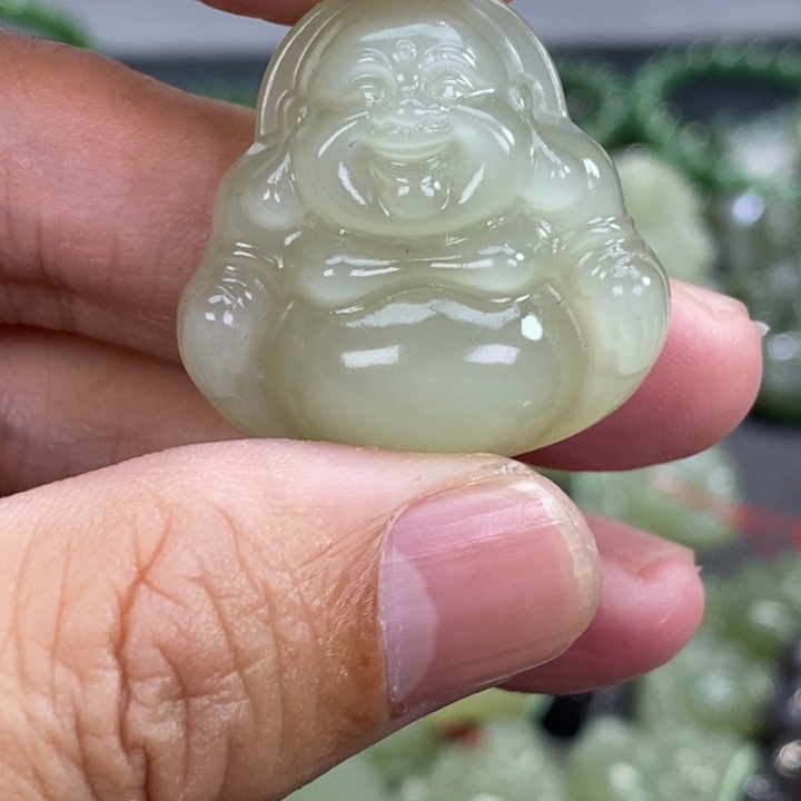 和田玉颈饰未镶嵌