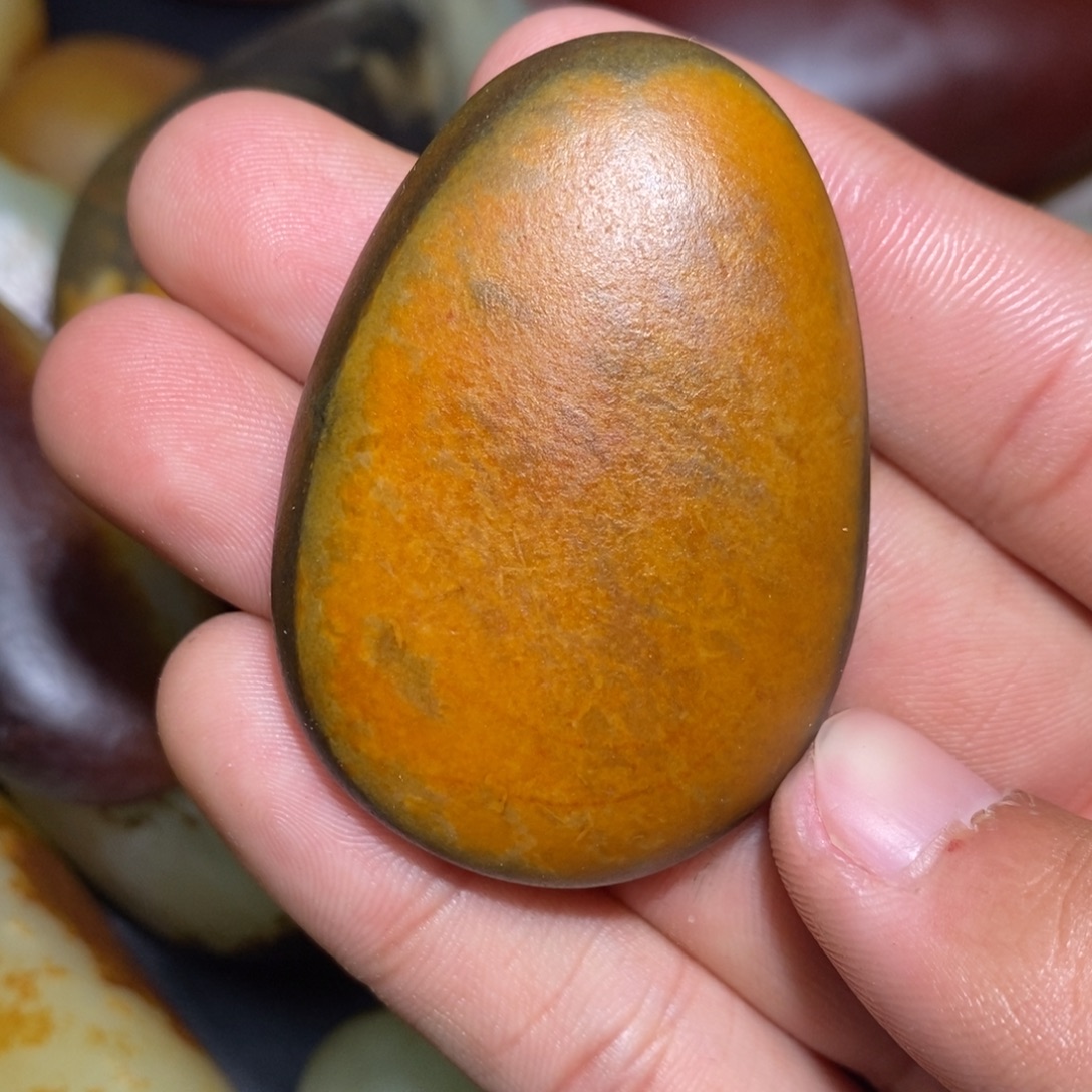 和田玉未镶嵌珠宝奇石