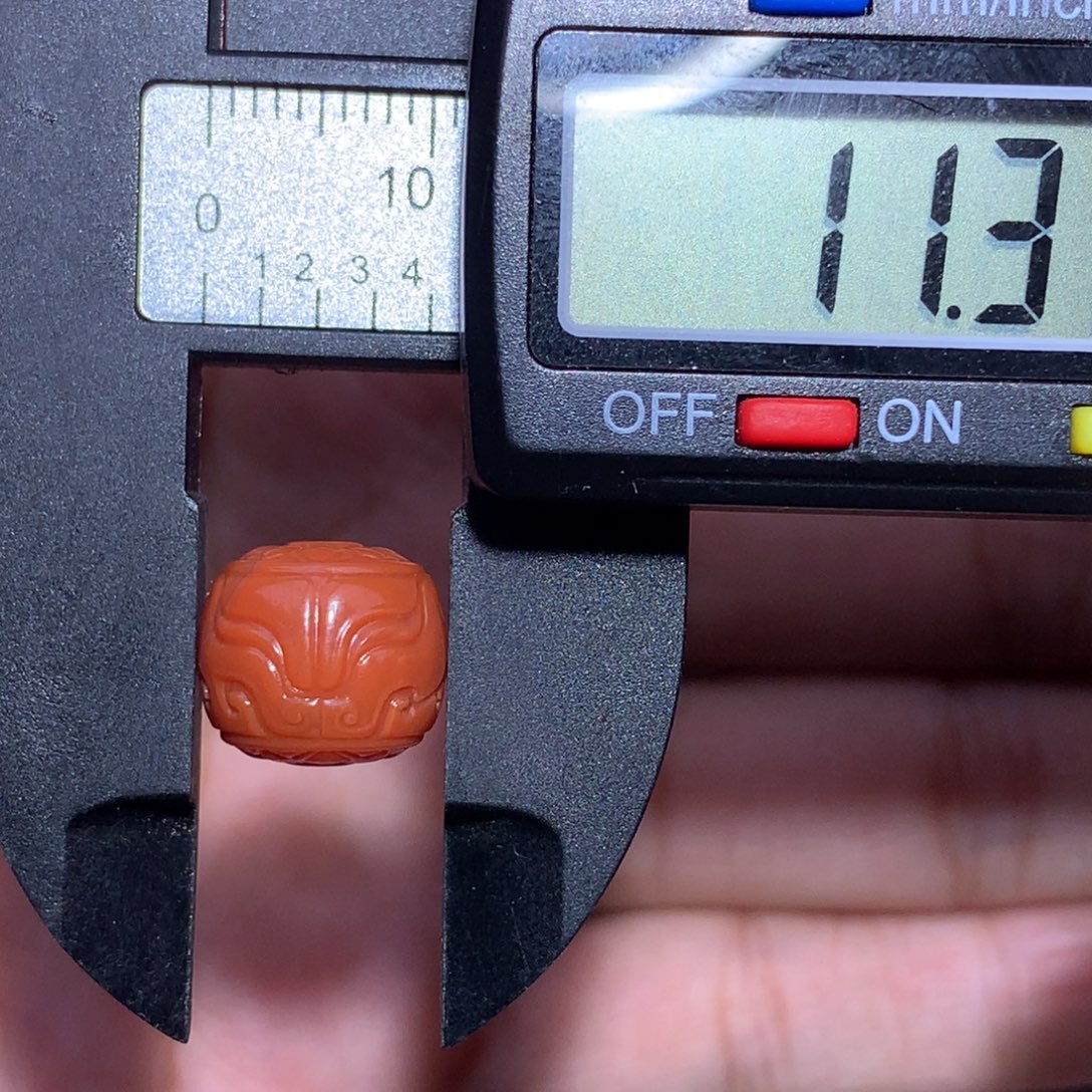 南红玛瑙未镶嵌满肉柿子饕餮老型11.3×10.2微微纹