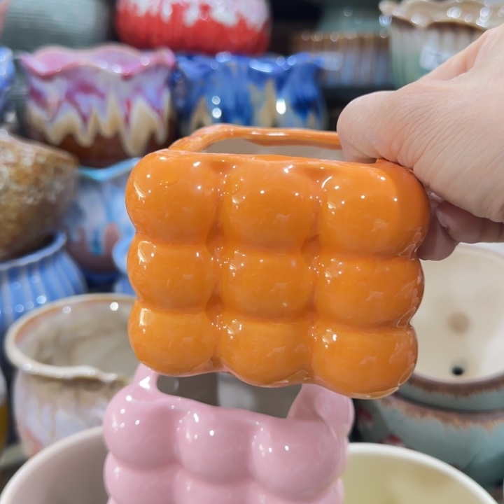 凑9块包邮，有孔，陶瓷花盆