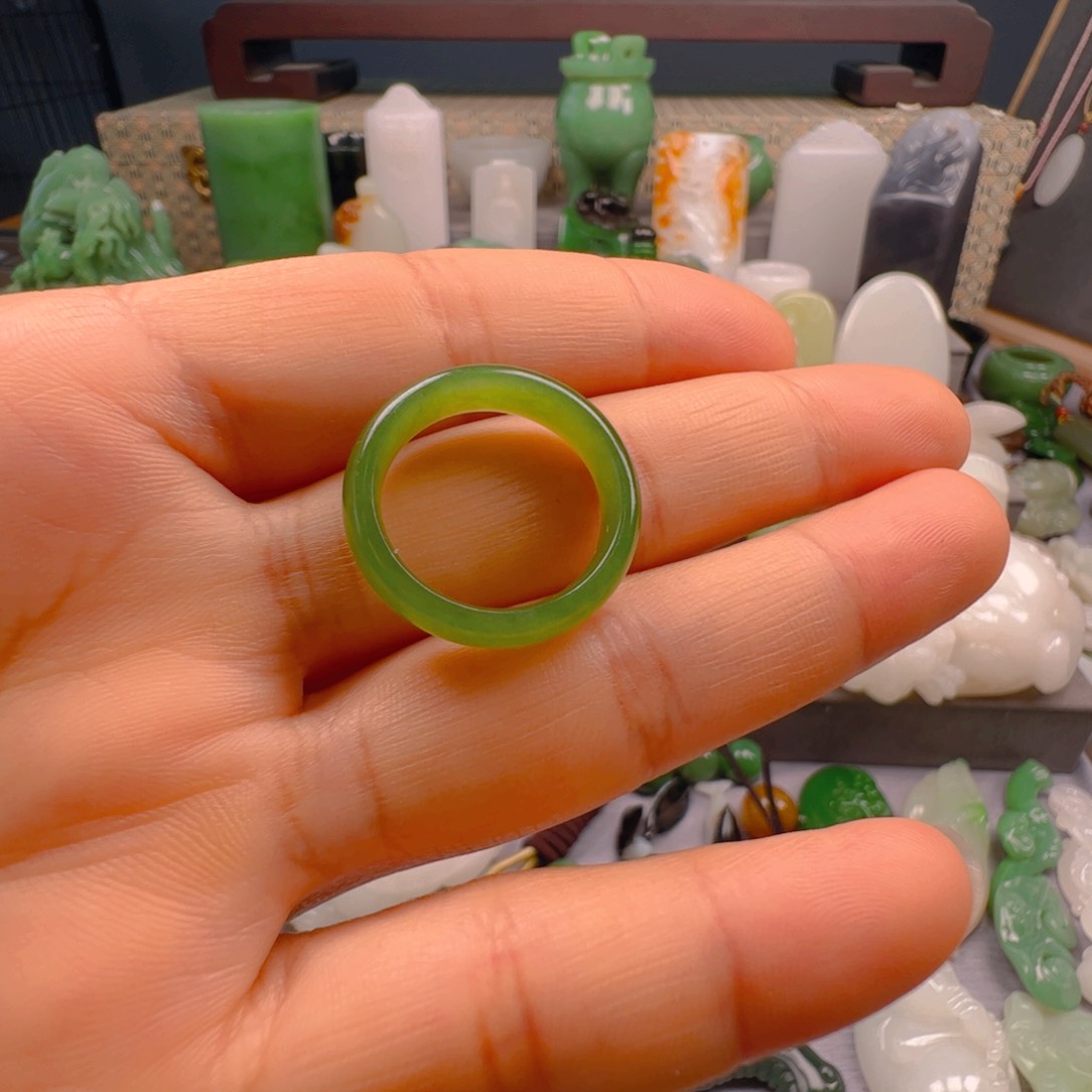 和田玉（碧玉）未镶嵌戒圈