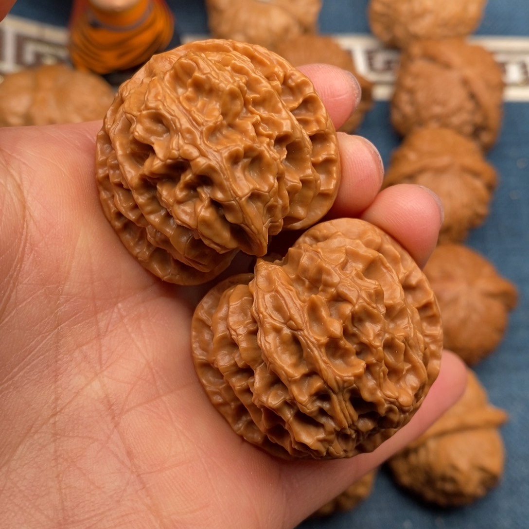 文玩核桃把件38老树苹果