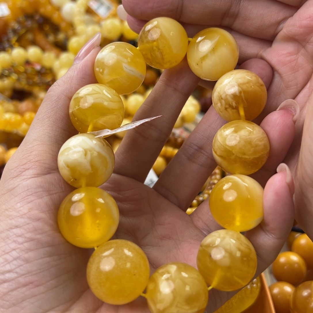 未镶嵌琥珀珠宝奇石