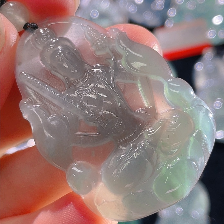 翡翠颈饰未镶嵌74，