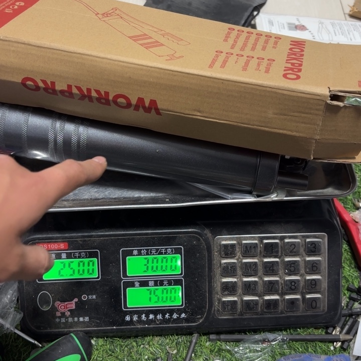 万克宝黄油枪一把