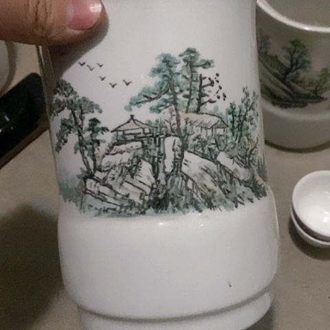 。。摆件，烧制问题都是正常的哦微瑕