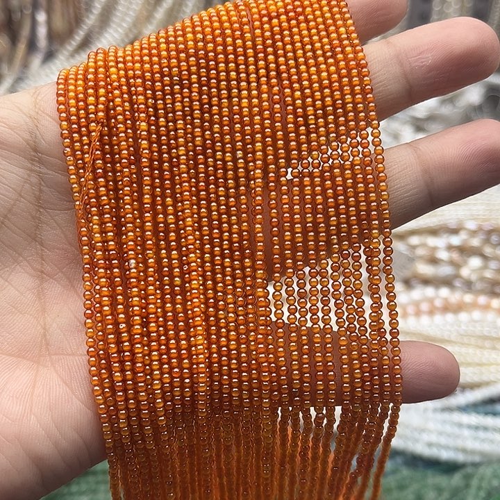未镶嵌玛瑙/玉髓珠宝半成品一条2mm左右橙锆石