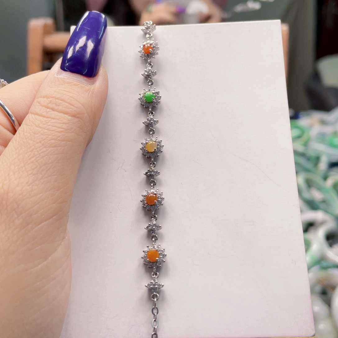 翡翠未镶嵌颈饰天然翡翠Ａ货