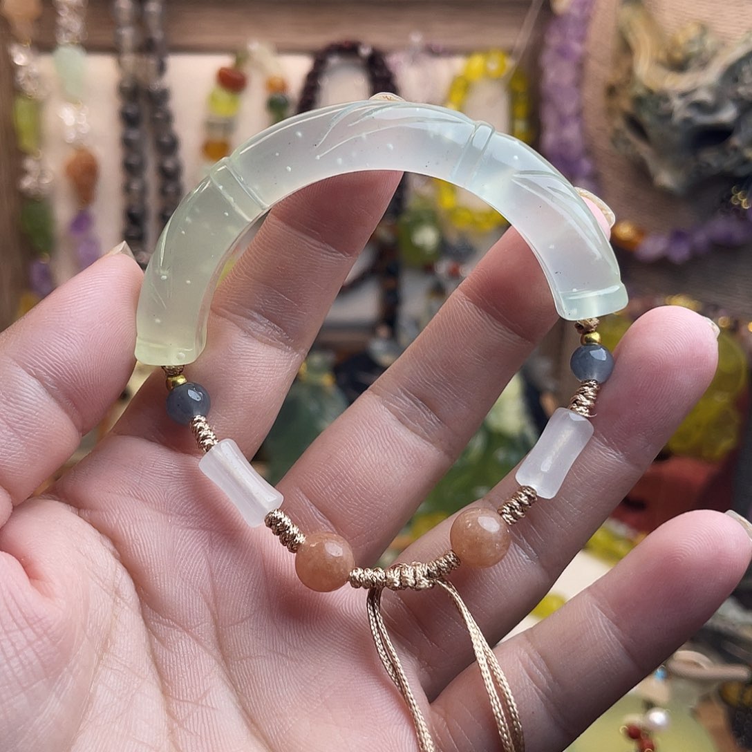 未镶嵌蛇纹石玉手链