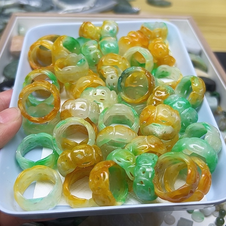 风***钟翡翠未镶嵌颈饰天然翡翠118