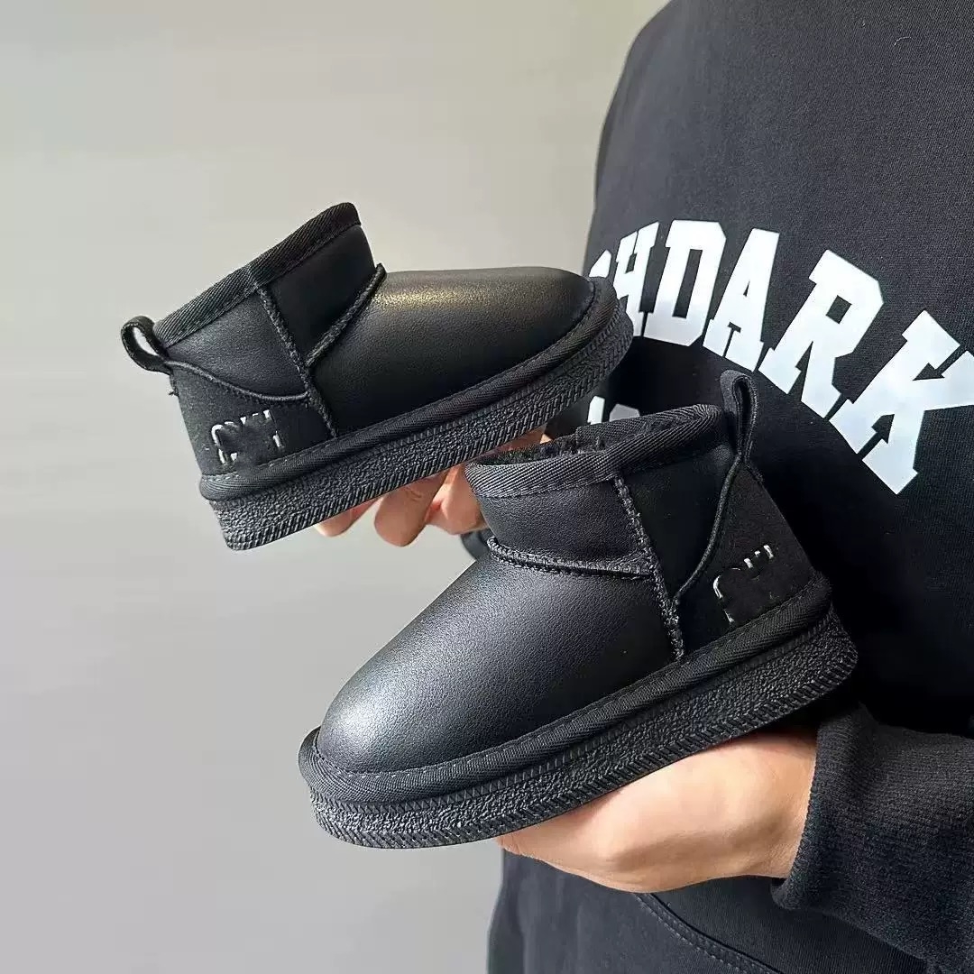 儿童皮面雪地靴 冬季男女童加绒短靴保暖一脚蹬防水棉靴 2519