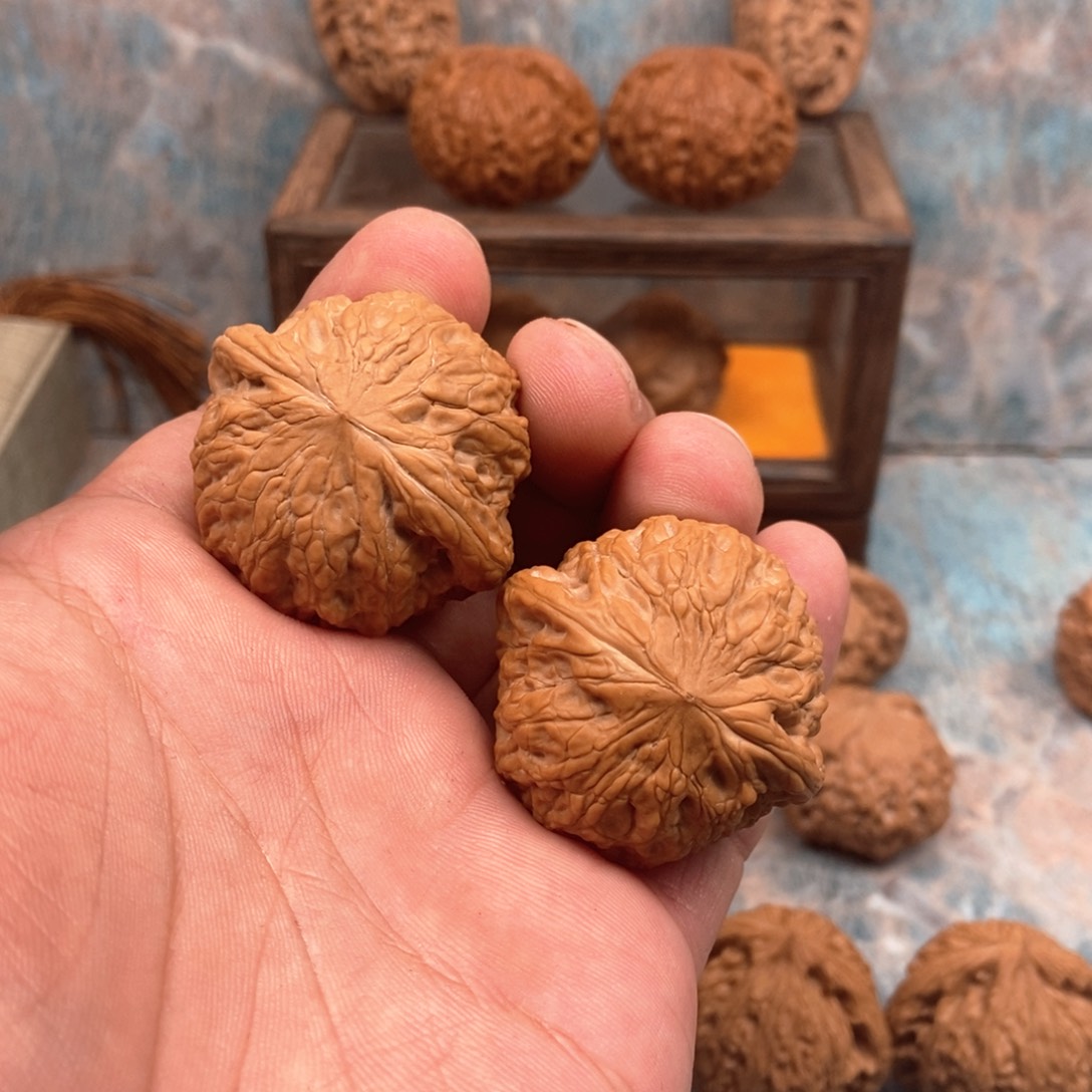 韩***莹吊坠文玩核桃铁锤