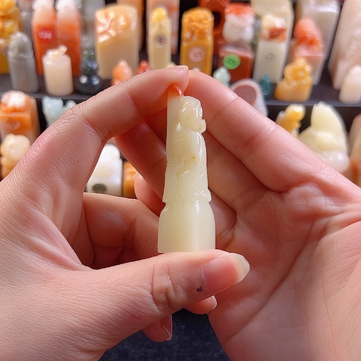 寿山石印石1.5厘米，荷花，包刻