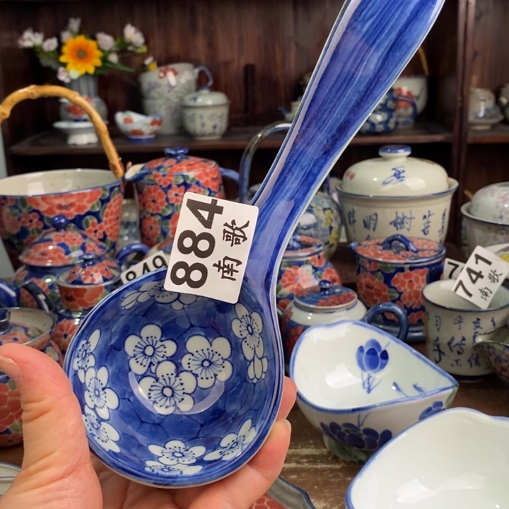 摆件hhhhhhuuuuuuuuiii