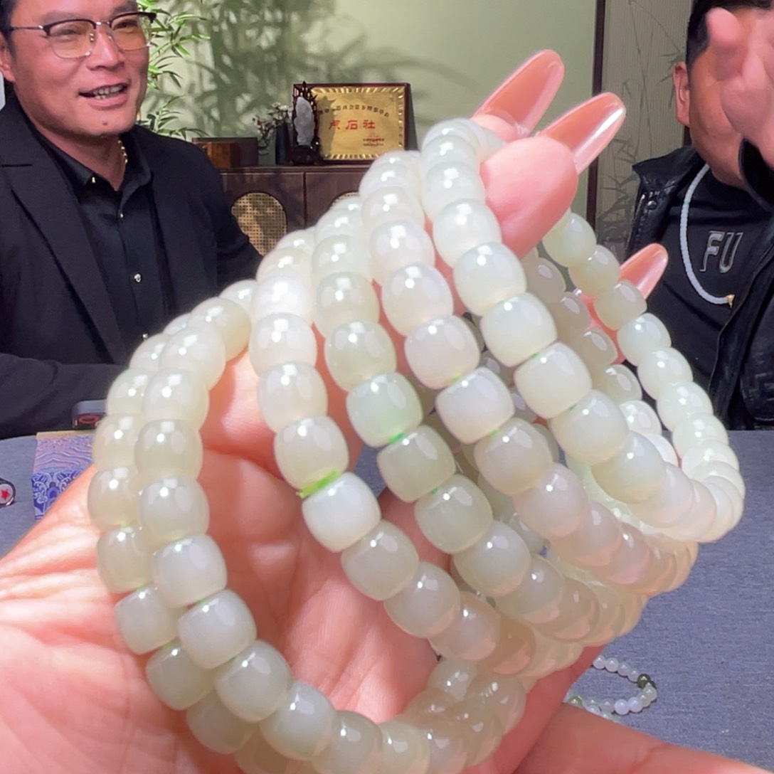 和田玉未镶嵌颈饰多样性，发货，发其一