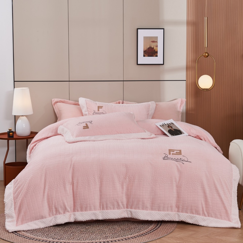 卡佩利热酥绒四件套保暖舒适亲肤