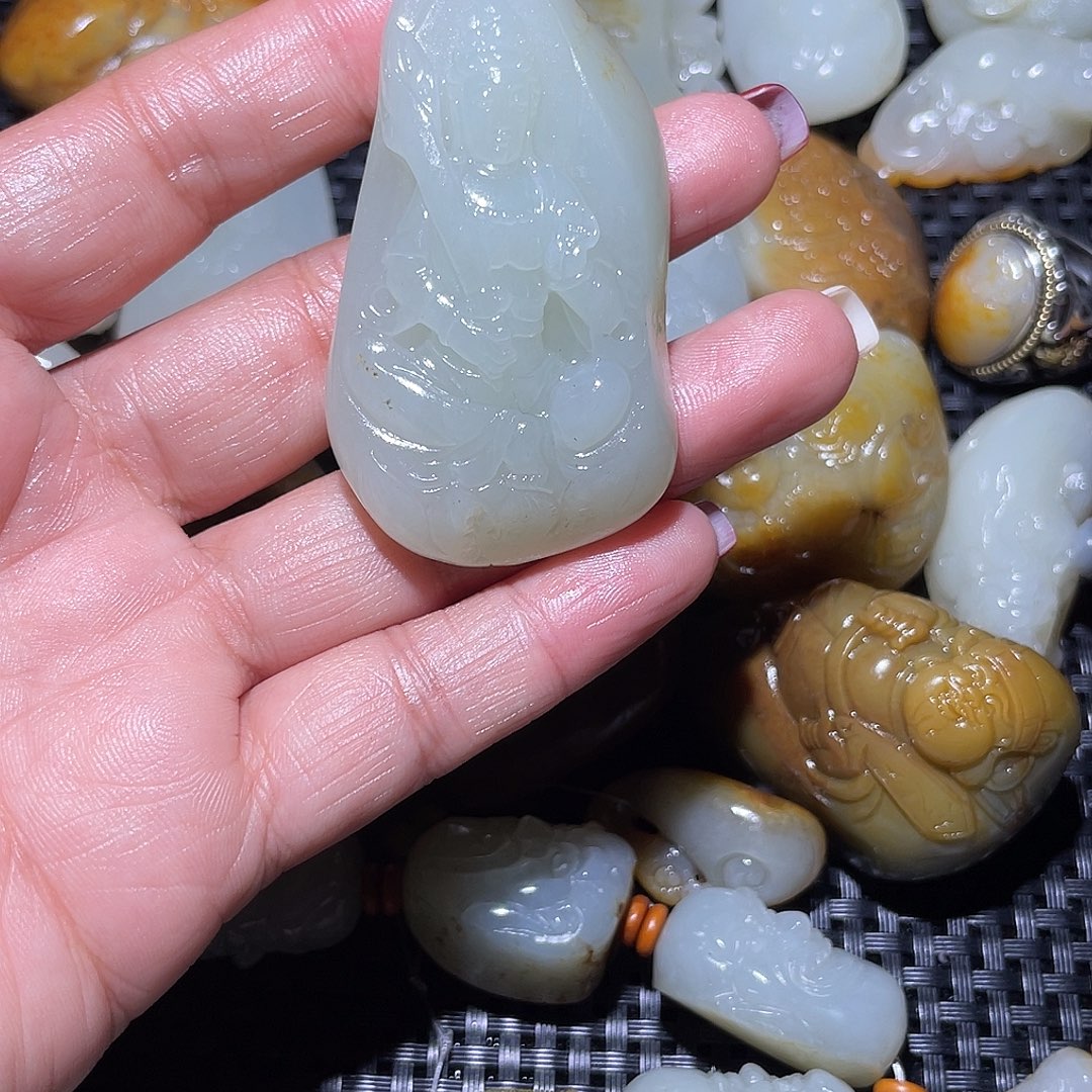 和田玉（糖玉）未镶嵌挂件