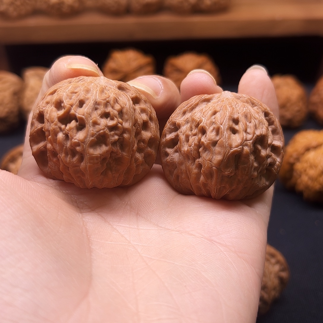 核桃把件山地正磨41全品红皮