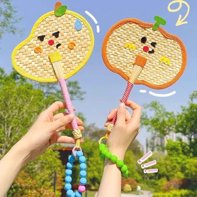 多巴胺彩色蒲扇夏天高颜值手工编织拍照神器装饰挂件便携手摇扇子