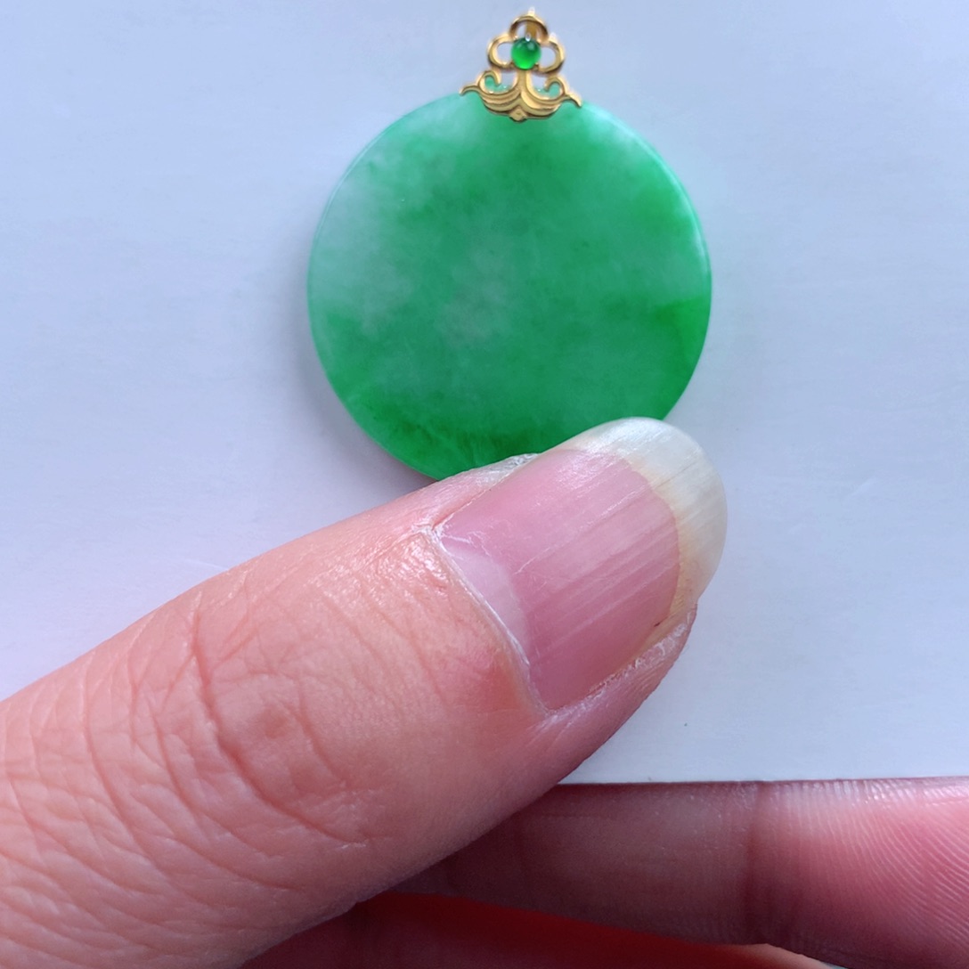 翡翠吊坠(不含链)18K金镶嵌