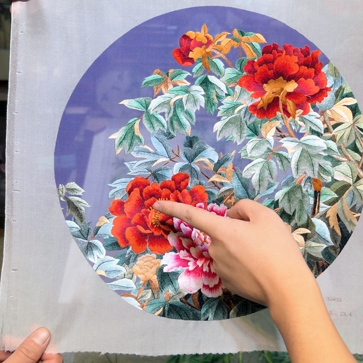 刺绣手工苏绣是用传统