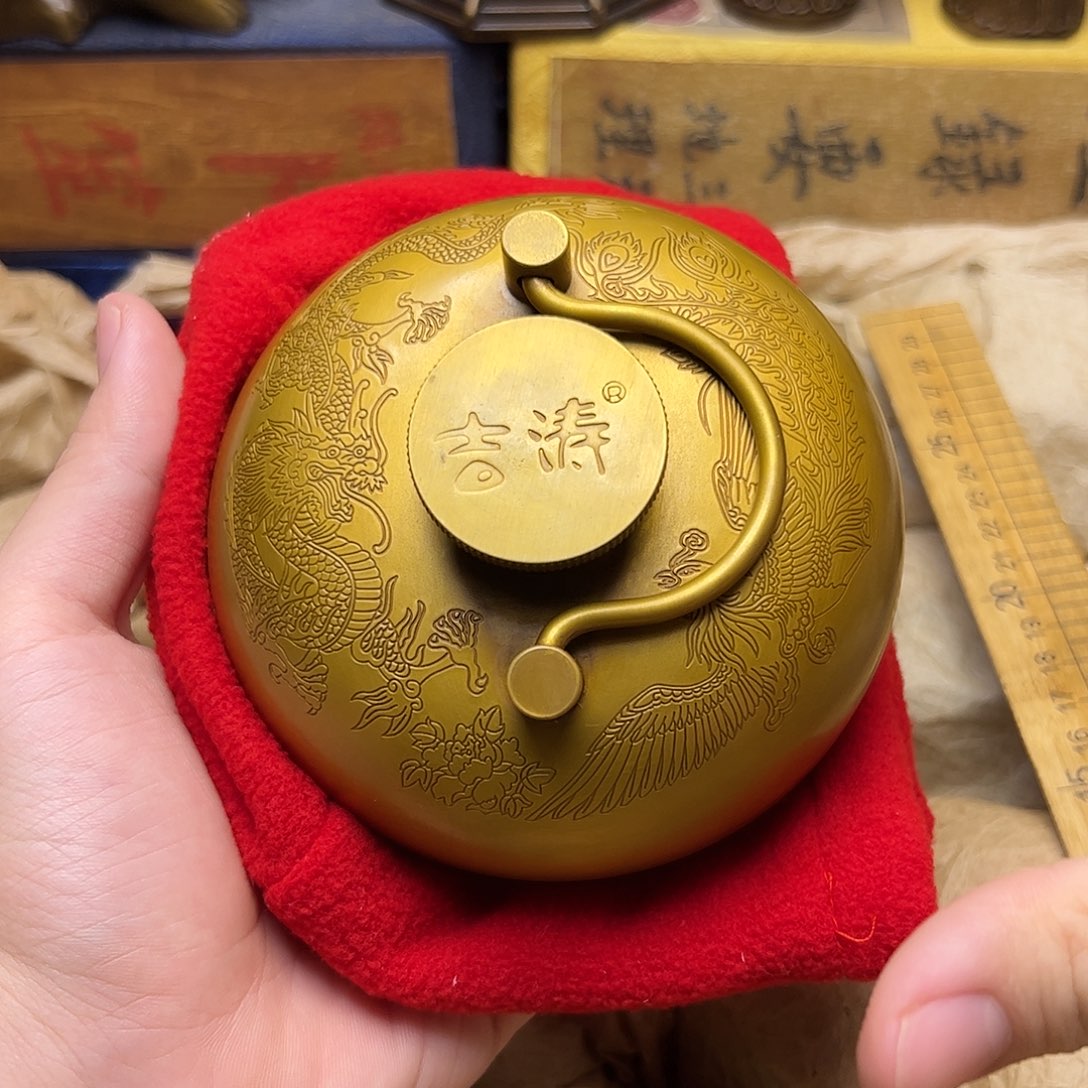 精美铜器摆件下单