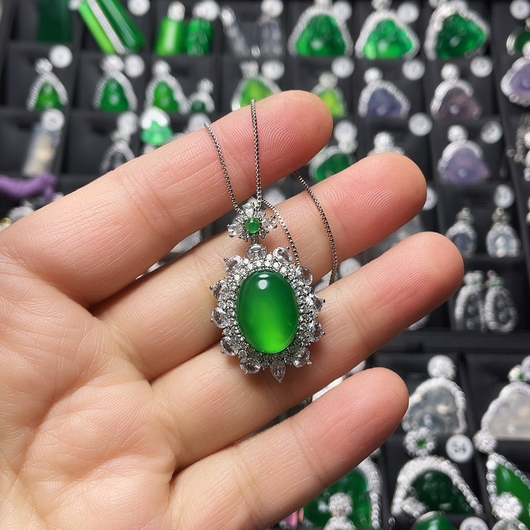 玛瑙/玉髓合金颈饰