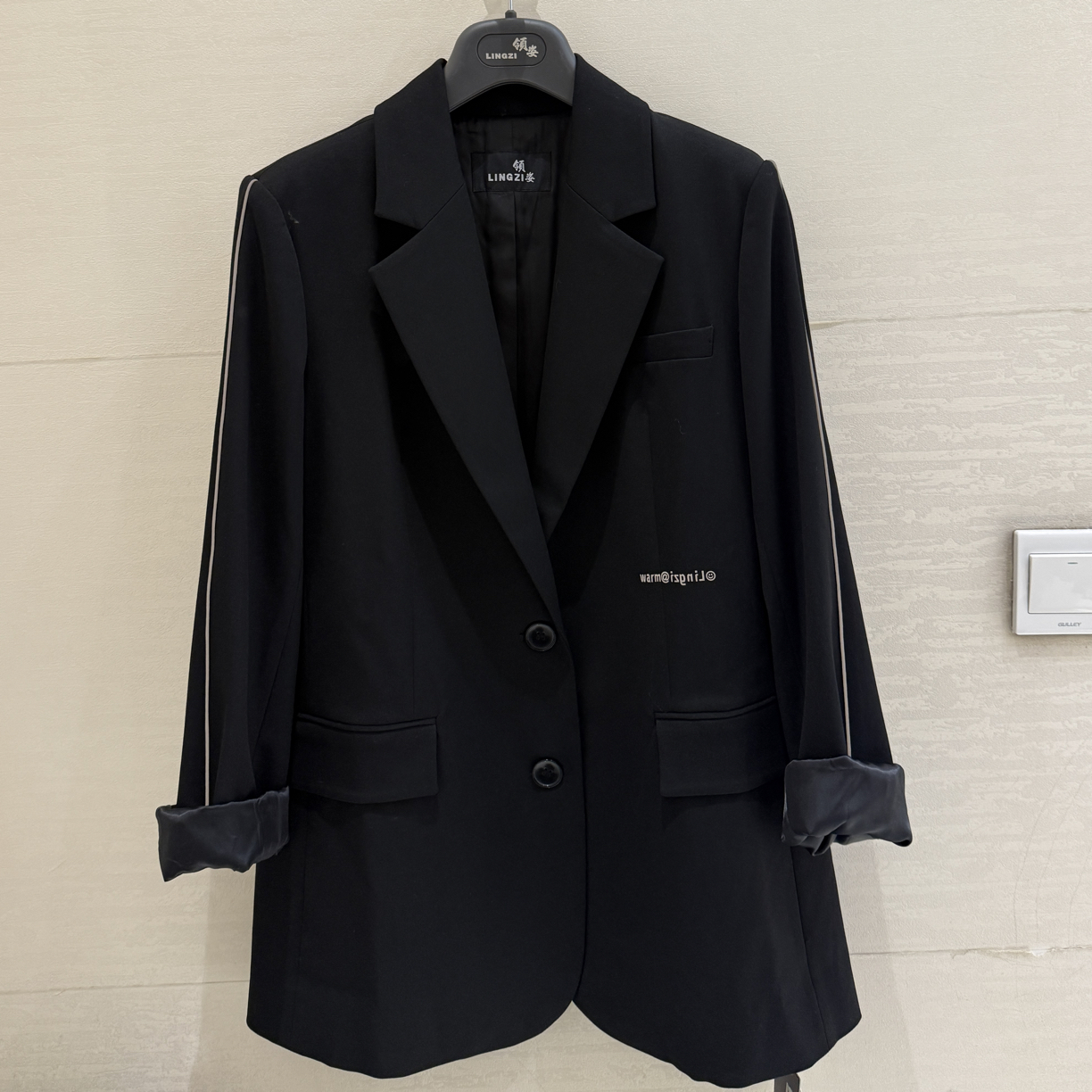 LINGZI/领姿  春季纯色设计感商务风西装外套410778
