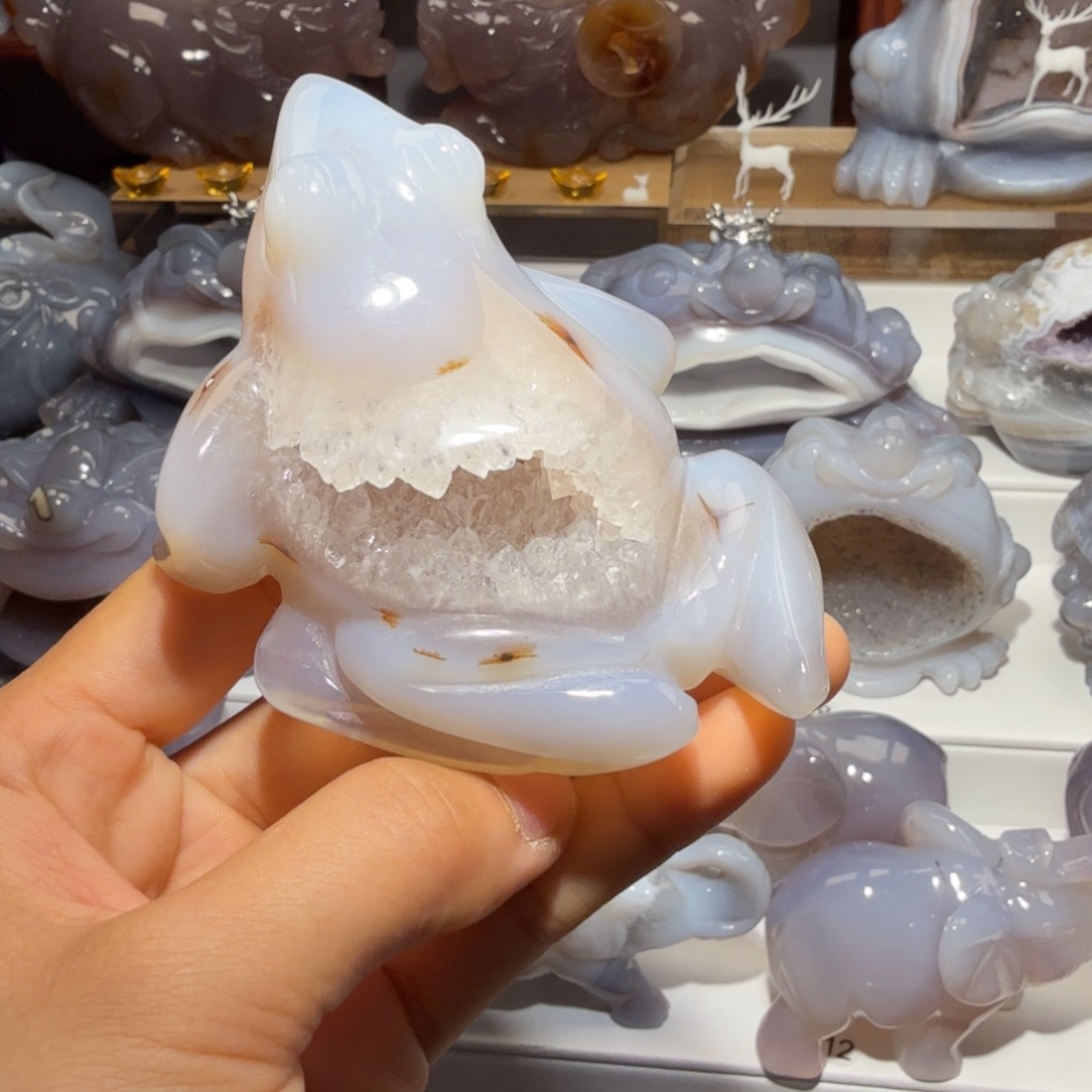 K***i玛瑙/玉髓未镶嵌摆件
