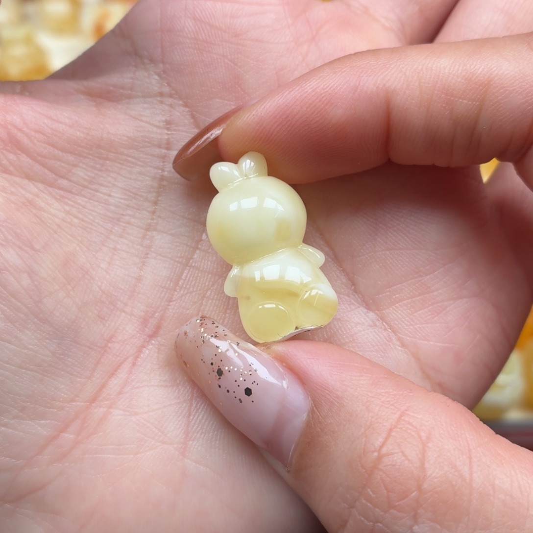 琥珀未镶嵌裸石蜜蜡