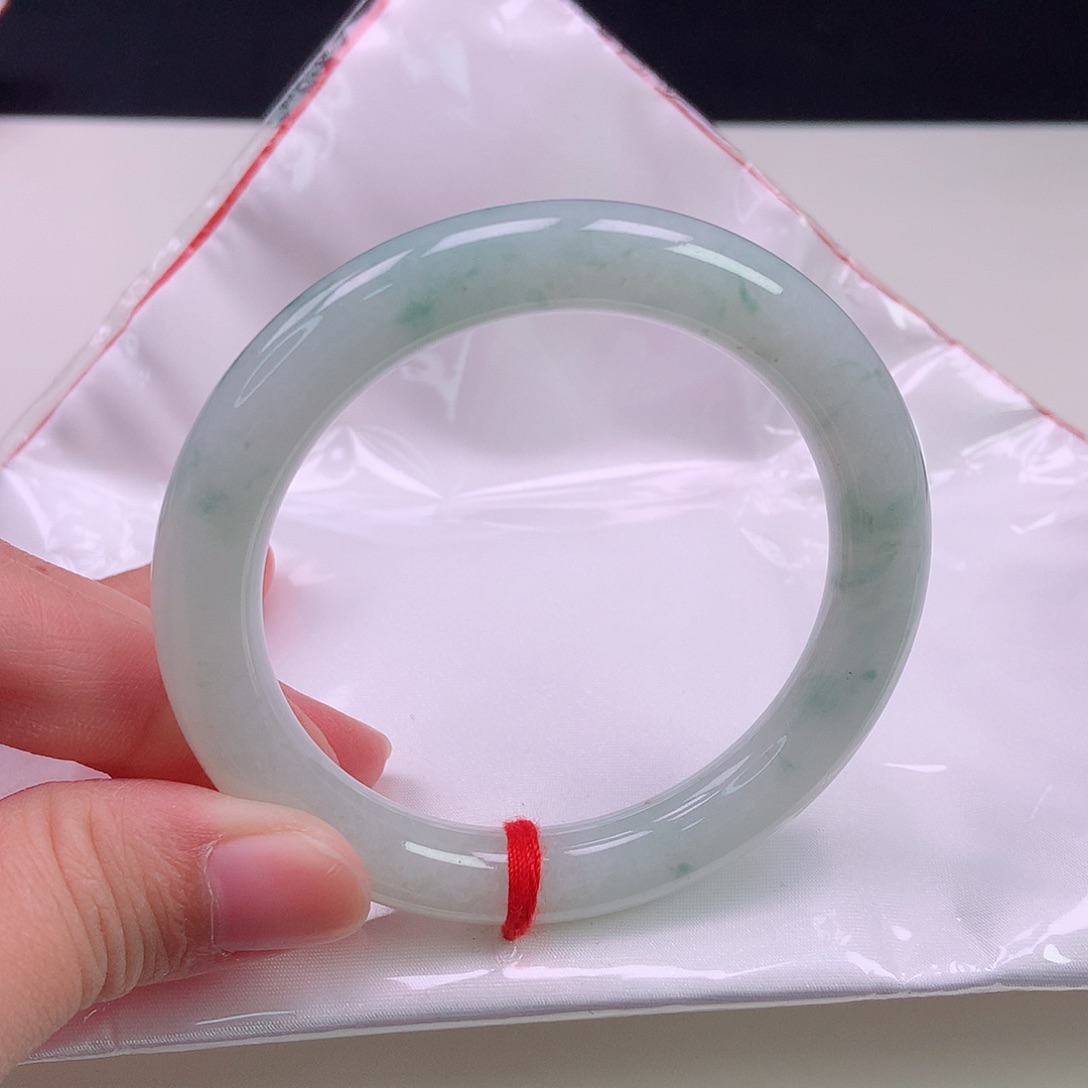 翡翠手镯未镶嵌54圆条