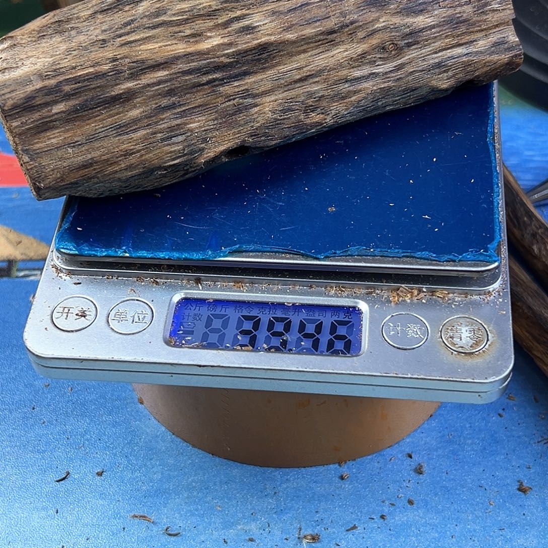 香料绿奇楠虫漏白棋39克