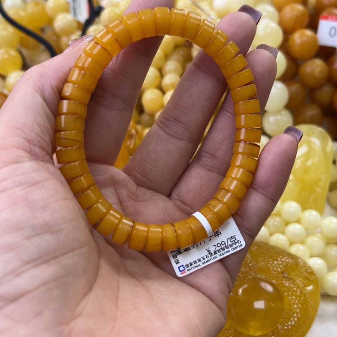 琥珀珠宝奇石未镶嵌