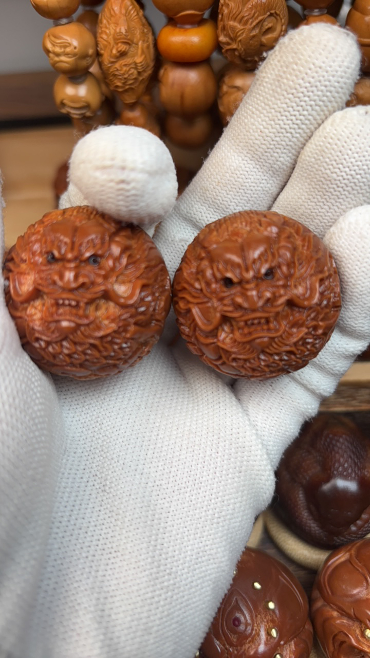 橄榄核雕3.7龙球