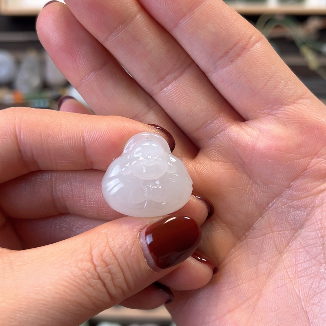 和田玉颈饰未镶嵌活*锋抱抱佛