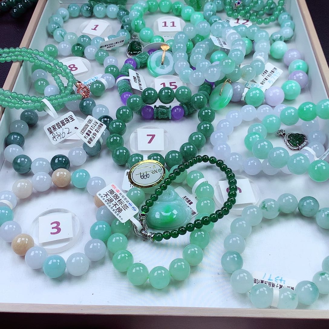 翡翠毛衣链未镶嵌