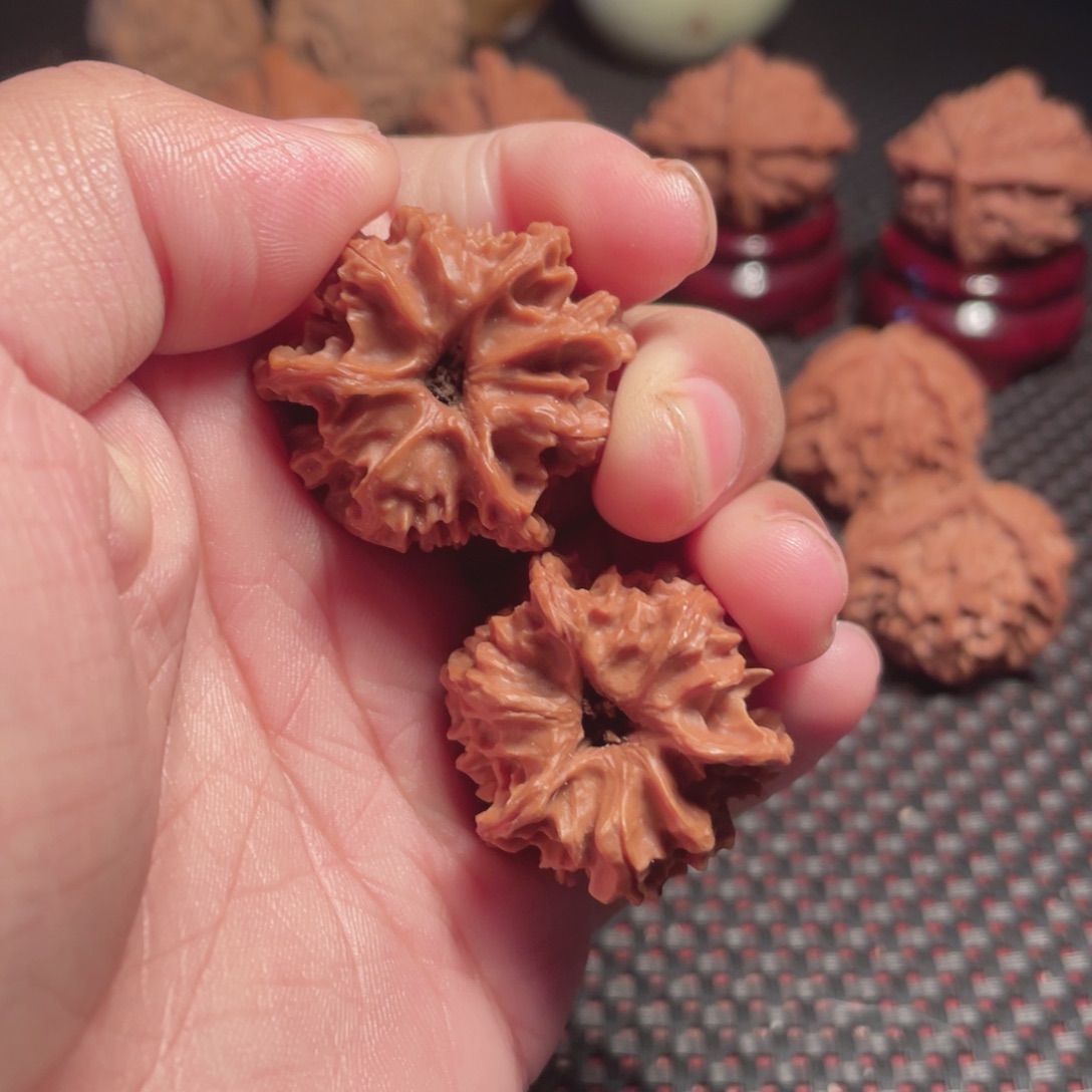 文玩核桃吊坠32野生龙门涧三棱