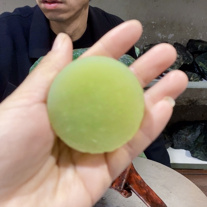 蛇纹石玉原石未镶嵌